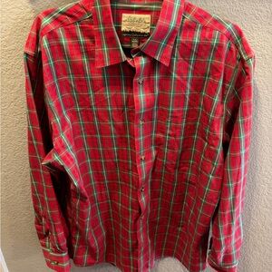 Cabela's Vibrant Red and Green Plaid Men's Shirt EUC size large festive tartan